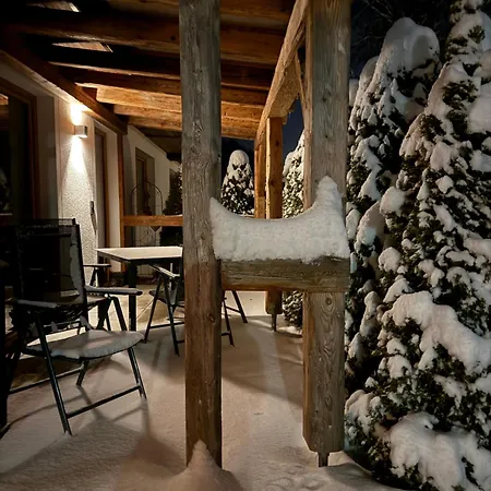 Alpenblick Apartment *