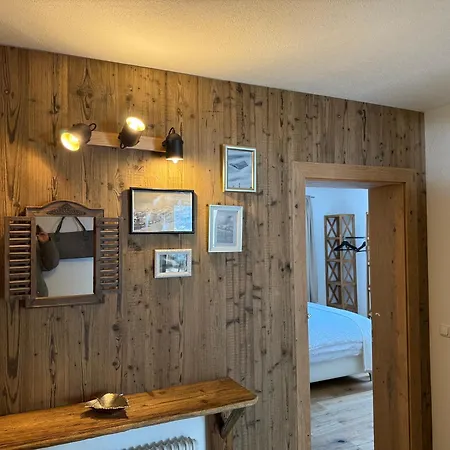 Alpenblick Apartment *